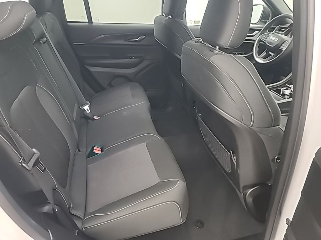 2024 Jeep Grand Cherokee Laredo X