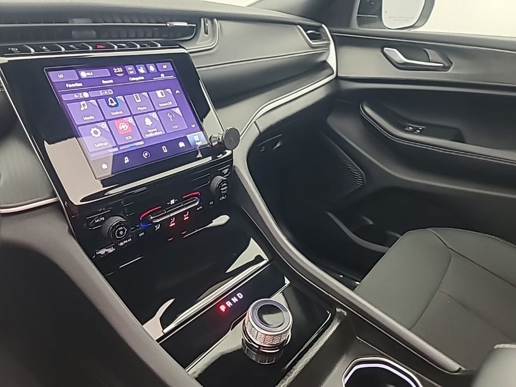 2024 Jeep Grand Cherokee Laredo X