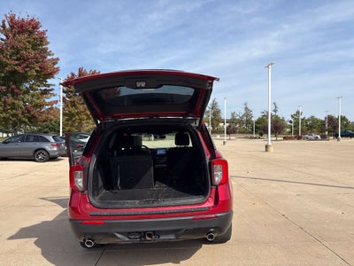 2022 Ford Explorer ST-Line