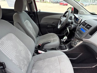 2013 Chevrolet Sonic LS