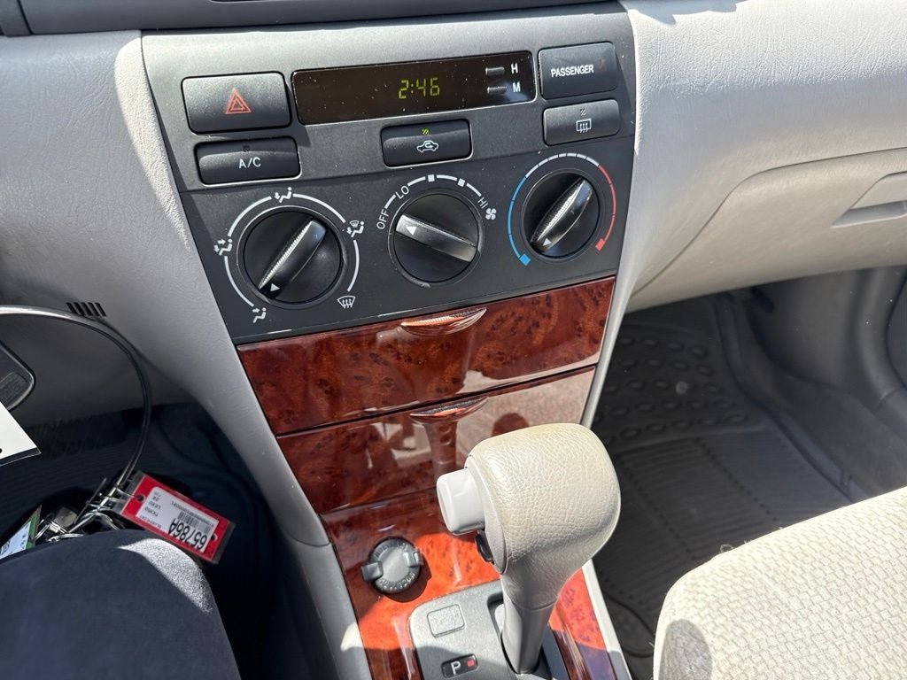 2003 Toyota Corolla LE