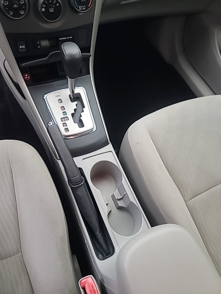 2010 Toyota COROLLA LE