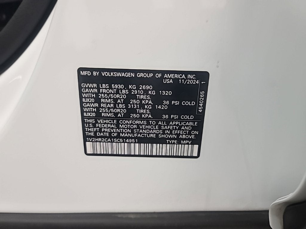 2025 Volkswagen Atlas 2.0T SE w/Technology