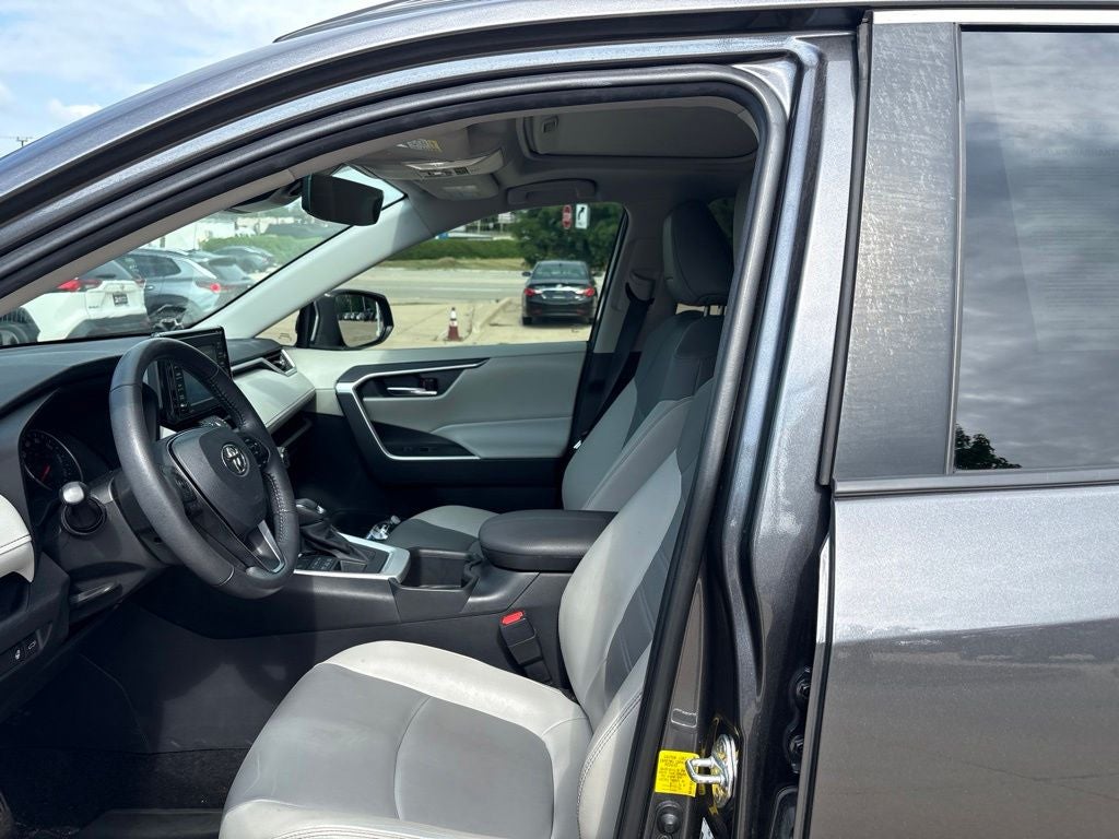2022 Toyota RAV4 XLE Premium