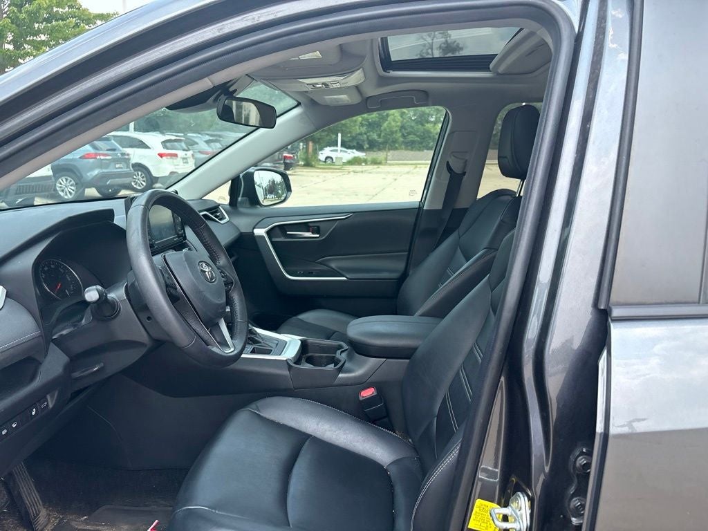 2021 Toyota RAV4 XLE Premium