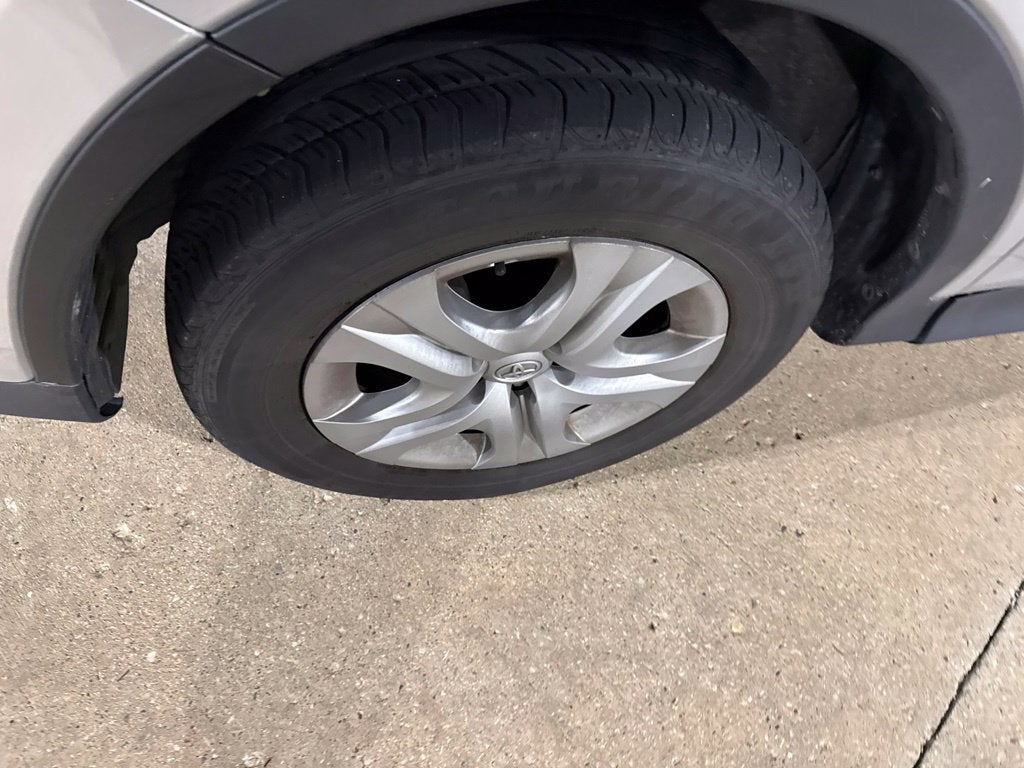2013 Toyota RAV4 LE