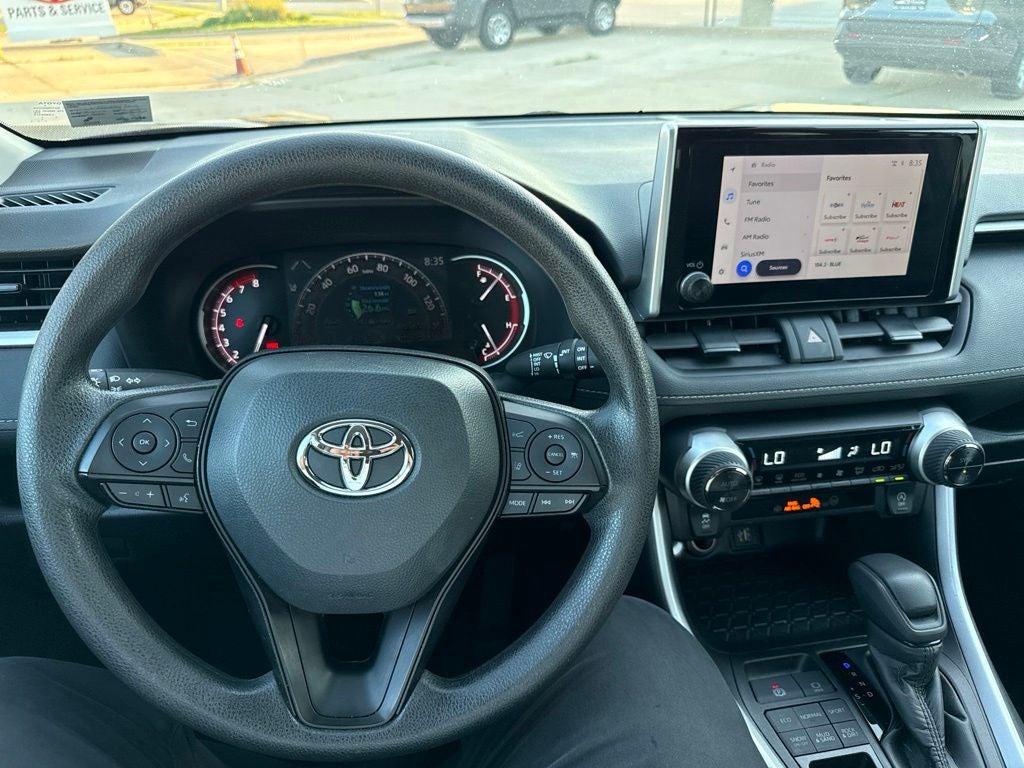 2025 Toyota RAV4 XLE