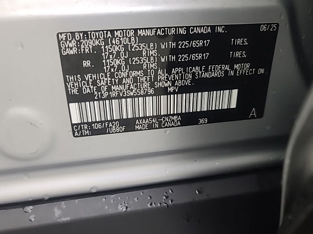2025 Toyota RAV4 XLE