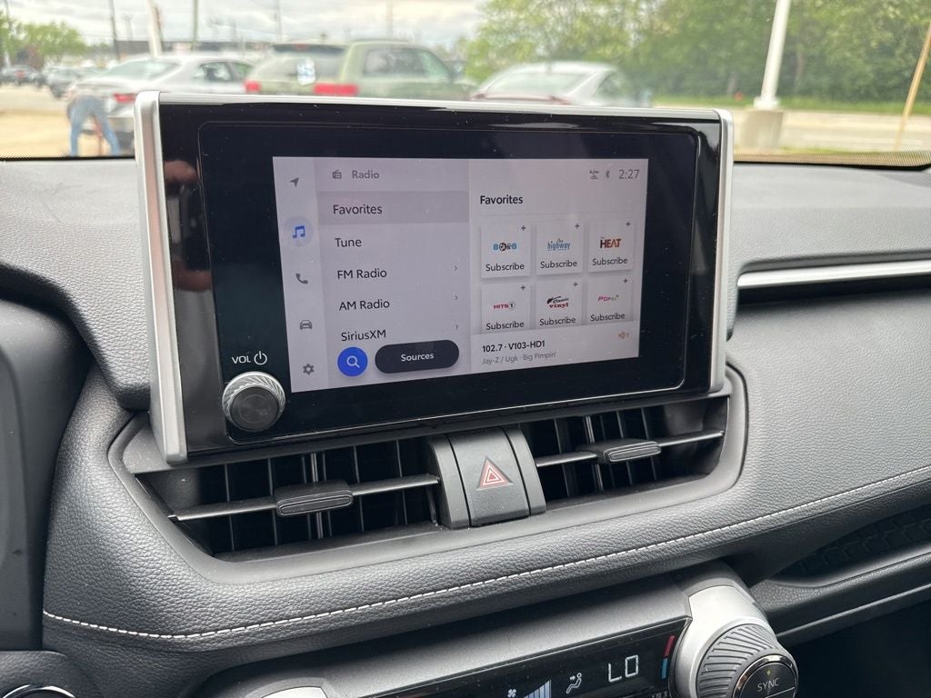 2025 Toyota RAV4 XLE