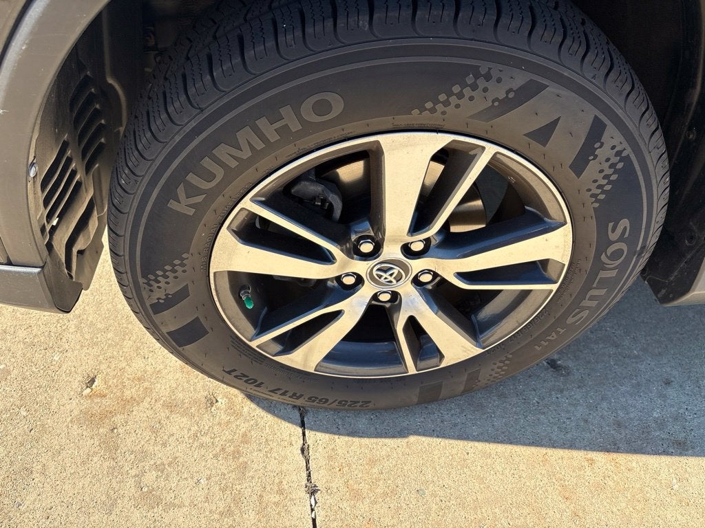 2018 Toyota RAV4 XLE