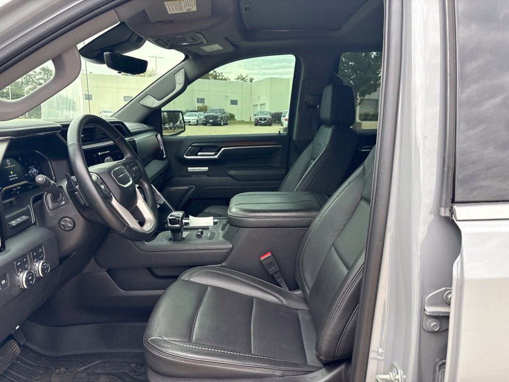 2025 GMC Sierra Denali