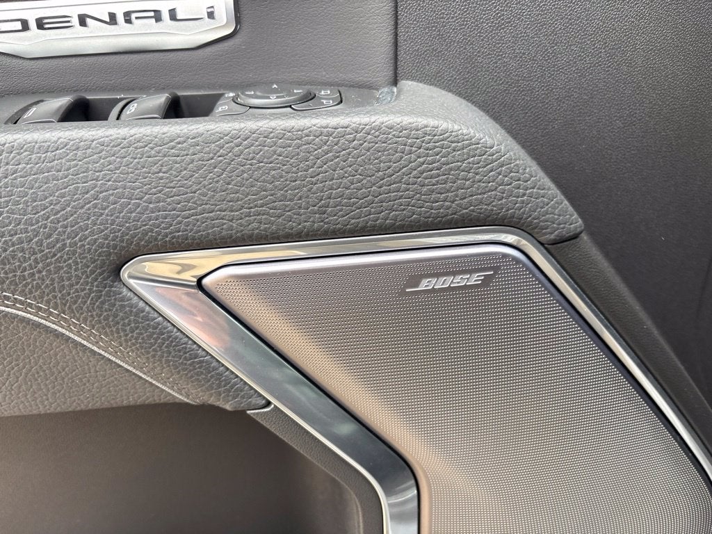 2025 GMC Sierra Denali