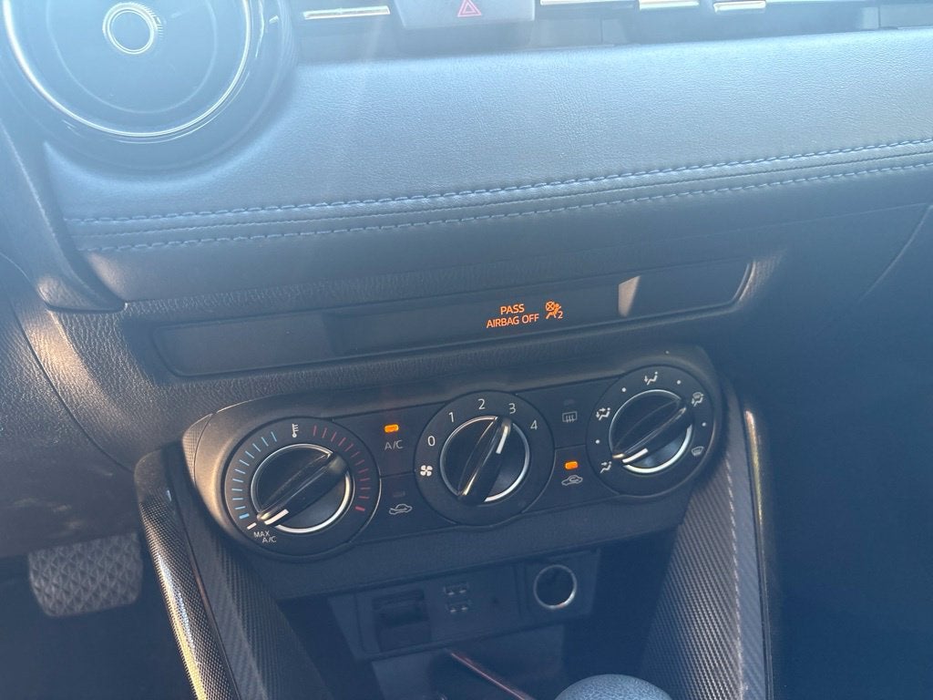2016 Scion SCION iA Base