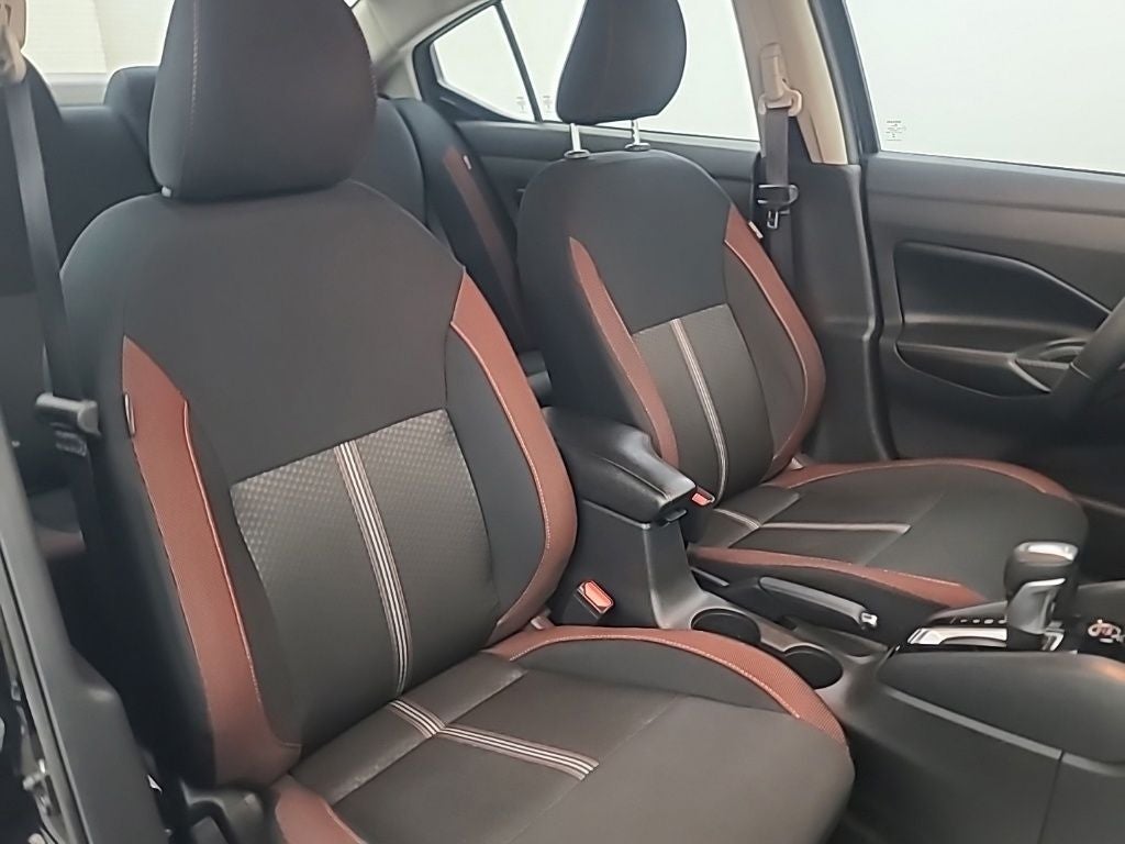 2024 Nissan Versa 1.6 SR