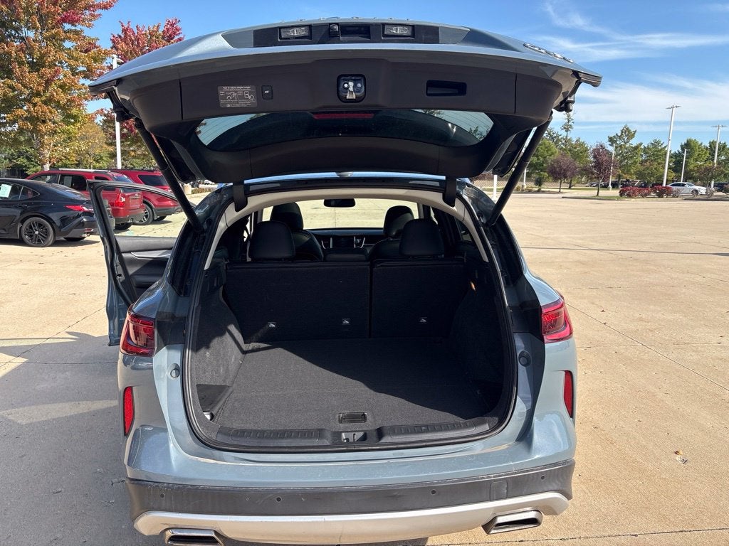 2022 INFINITI QX50 LUXE