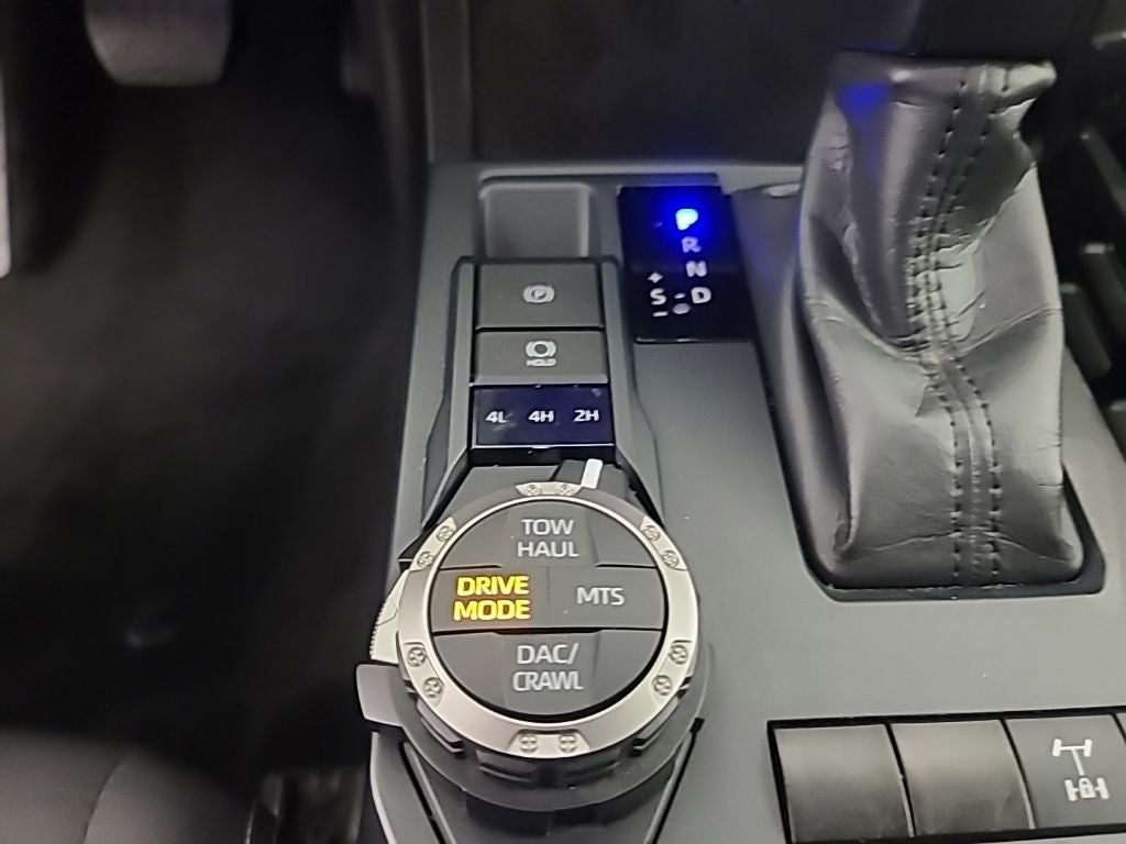 2025 Toyota Tacoma TRD Off-Road