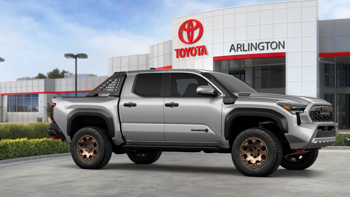 2026 Toyota Tacoma i-FORCE MAX Trailhunter
