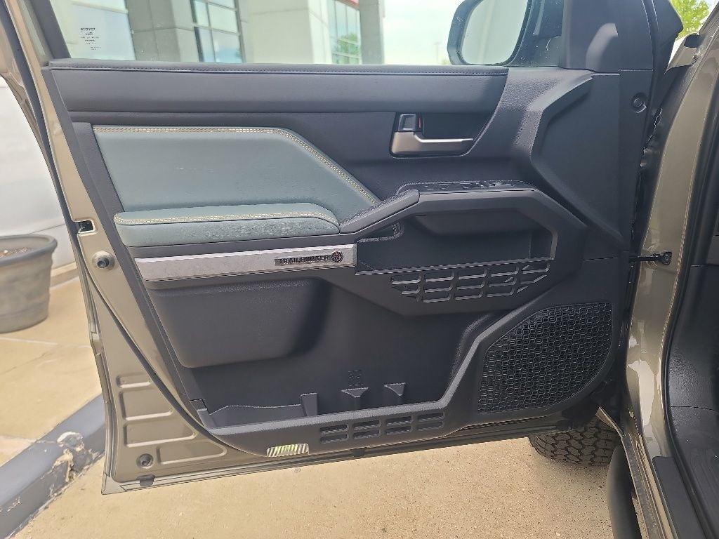 2026 Toyota Tacoma i-FORCE MAX Trailhunter