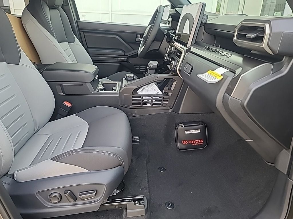 2026 Toyota Tacoma i-FORCE MAX TRD Sport i-FORCE MAX