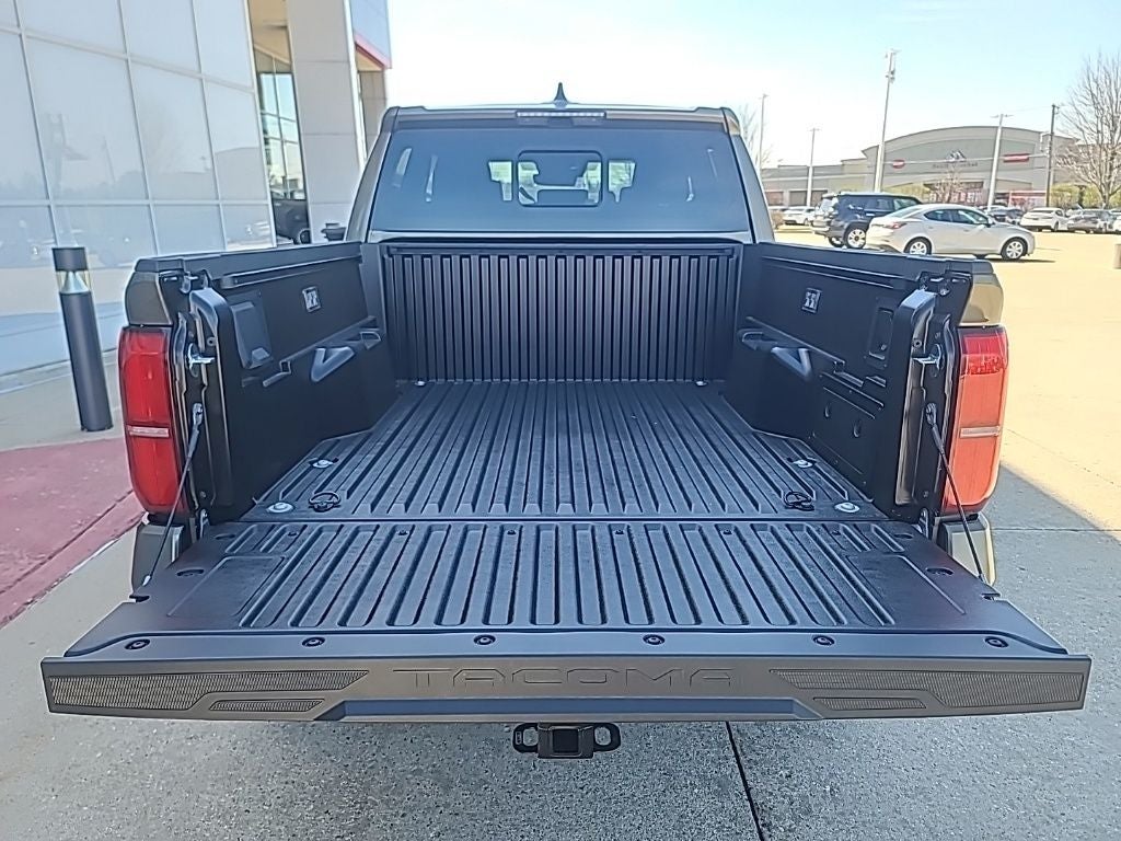 2026 Toyota Tacoma i-FORCE MAX TRD Off-Road i-FORCE MAX