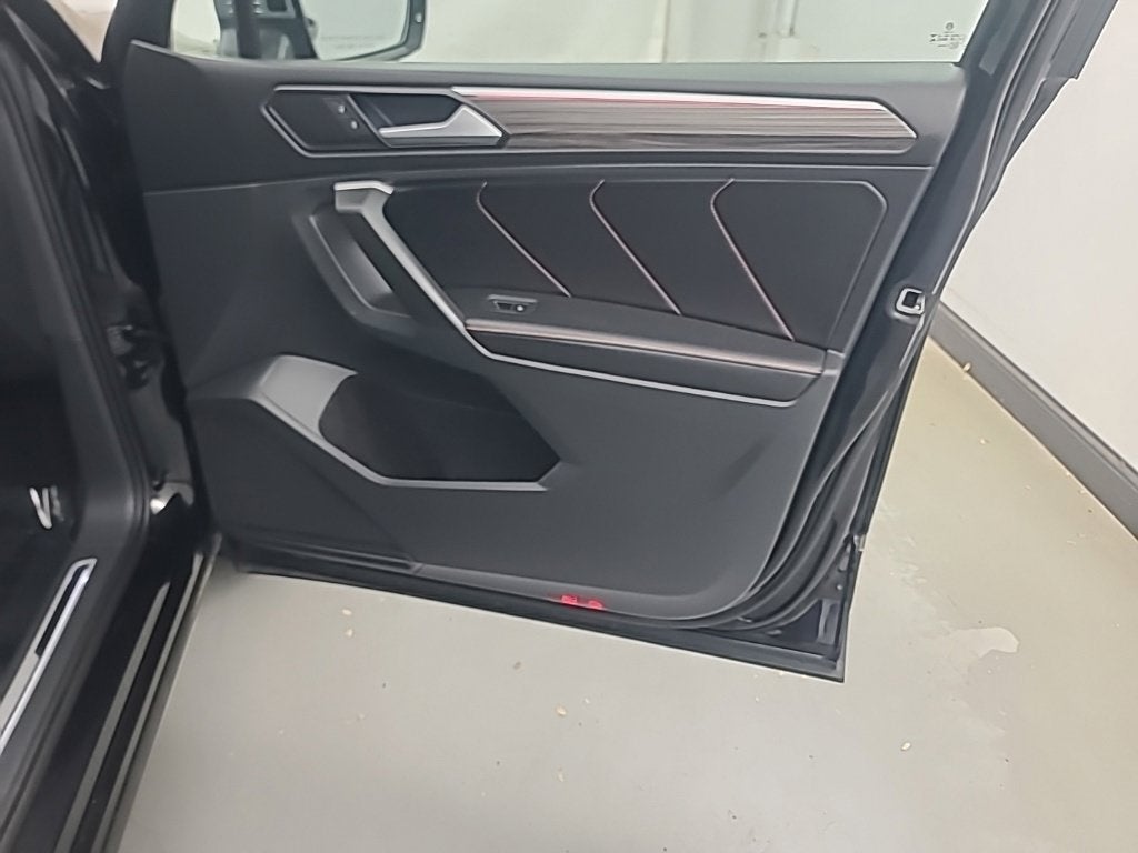 2024 Volkswagen Tiguan 2.0T Wolfsburg Edition