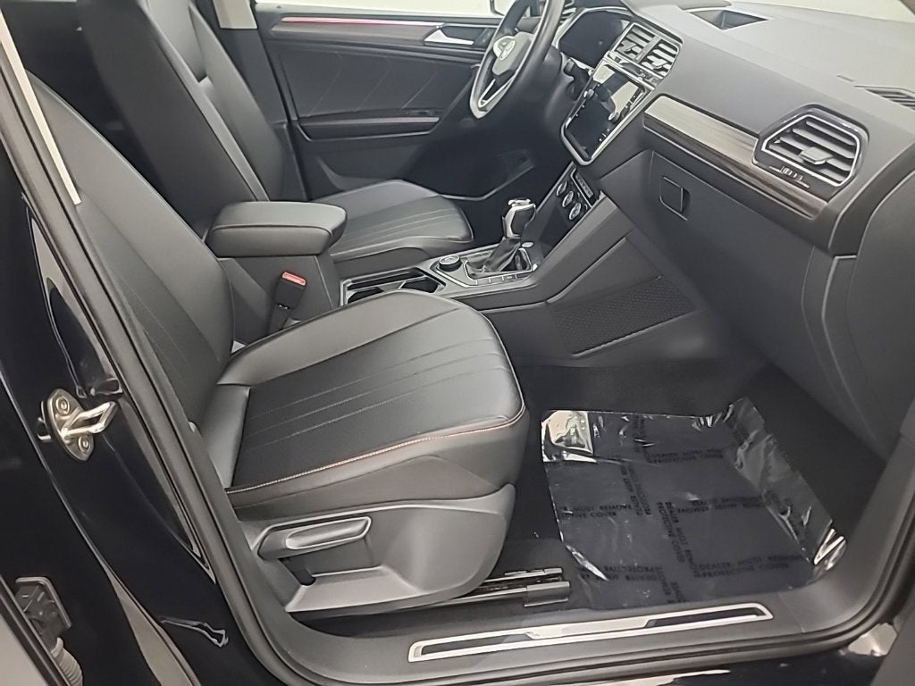 2024 Volkswagen Tiguan 2.0T Wolfsburg Edition