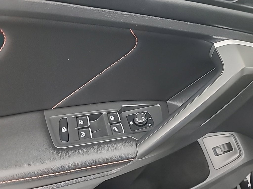 2024 Volkswagen Tiguan 2.0T Wolfsburg Edition