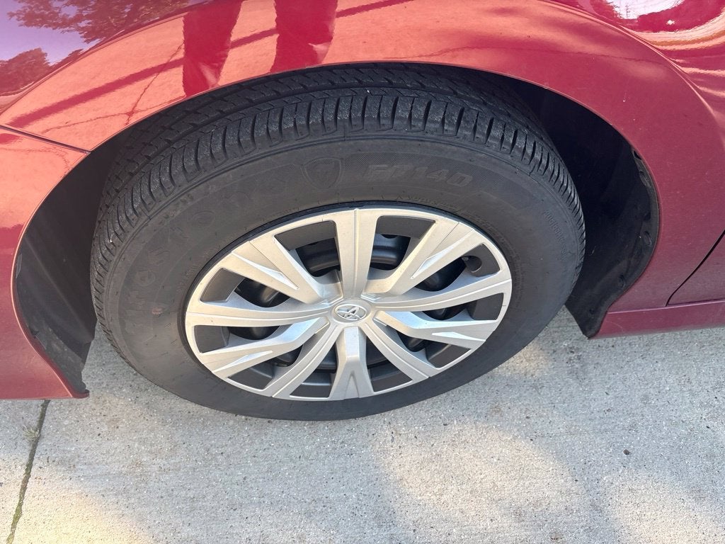 2019 Toyota Camry Hybrid LE