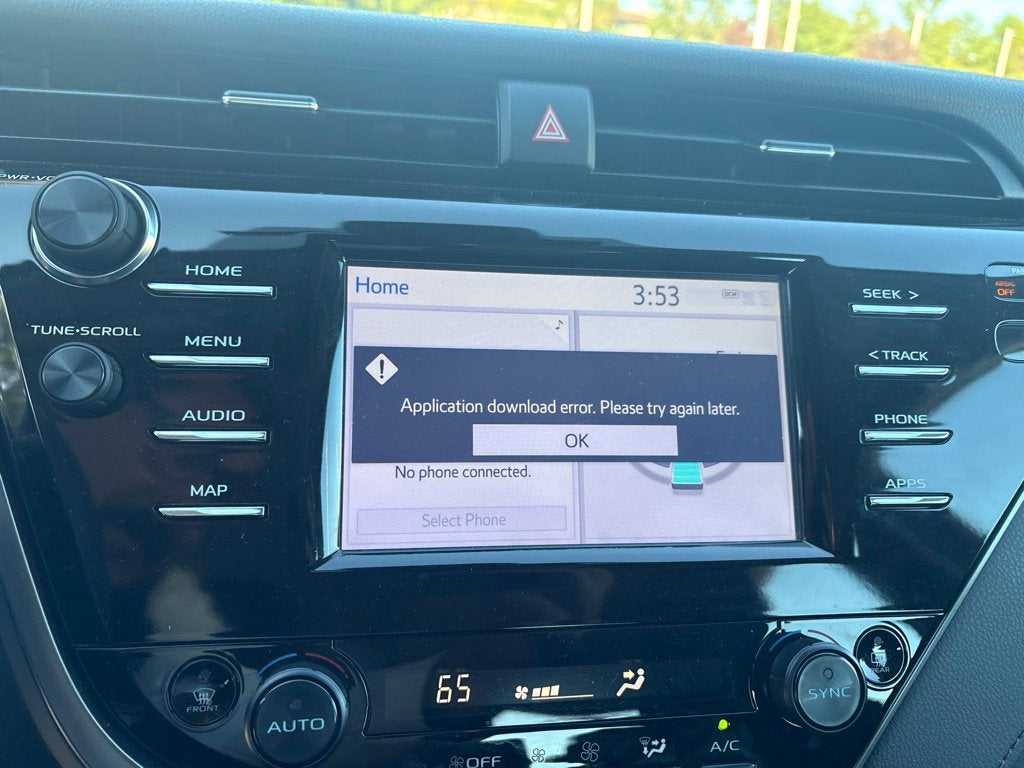 2019 Toyota Camry Hybrid LE