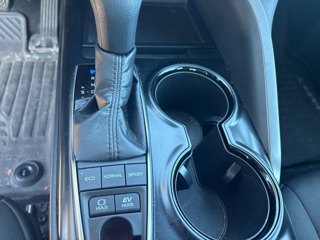 2019 Toyota Camry Hybrid LE