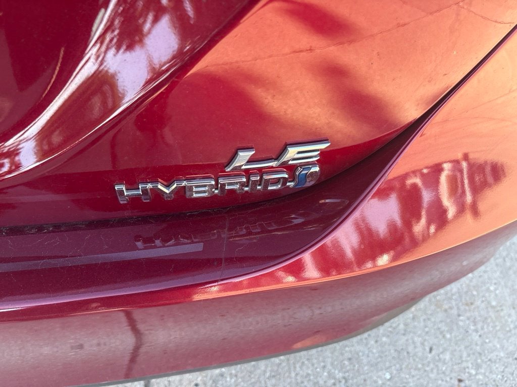 2019 Toyota Camry Hybrid LE