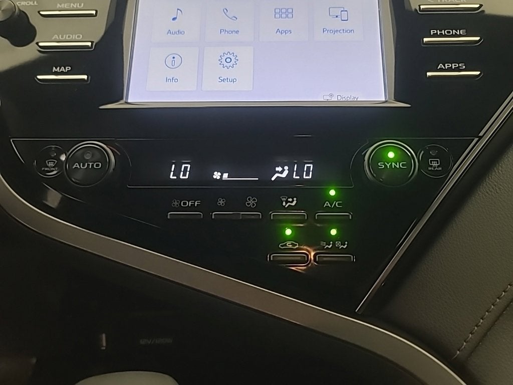 2019 Toyota Camry Hybrid LE