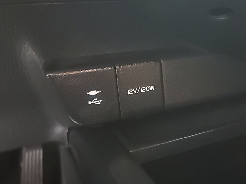 2019 Toyota Camry Hybrid LE