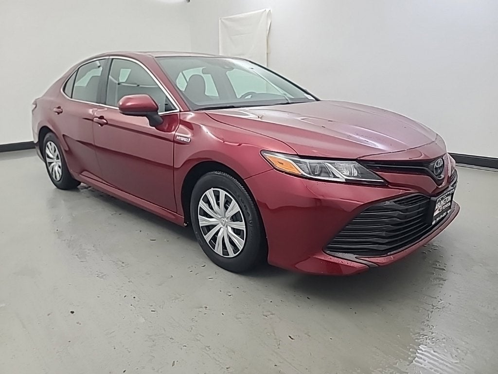 2019 Toyota Camry Hybrid LE