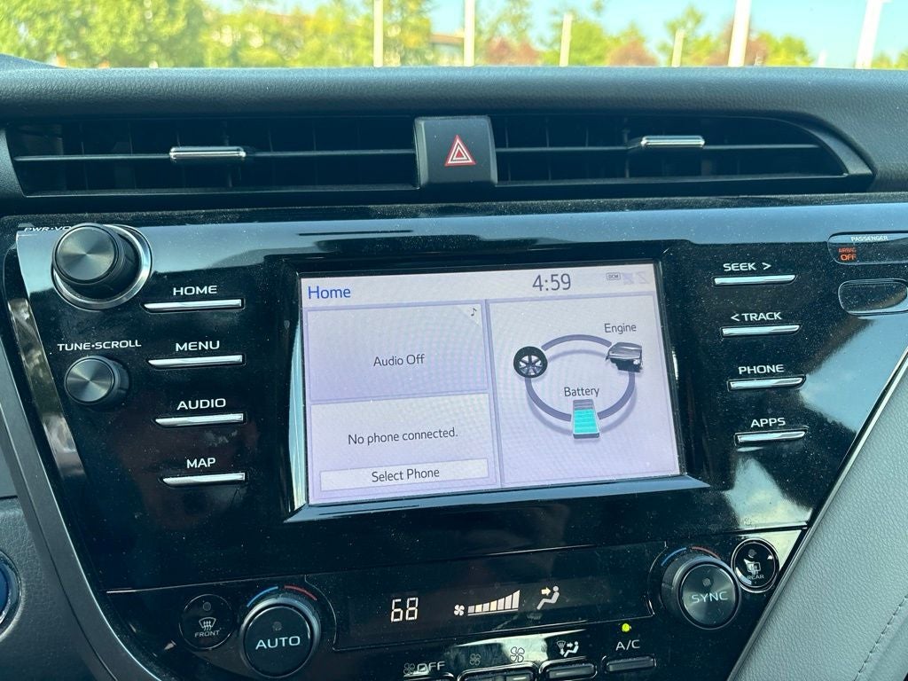 2019 Toyota Camry Hybrid LE