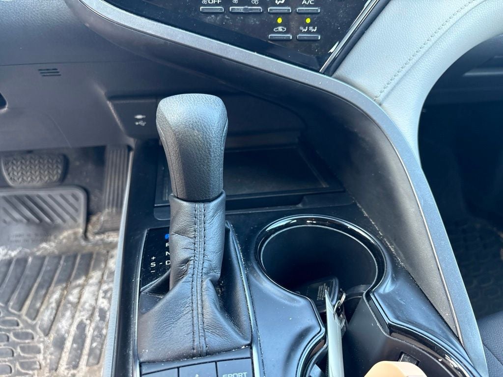 2019 Toyota Camry Hybrid LE
