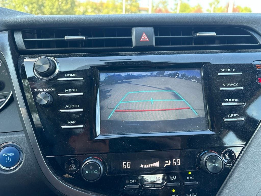 2019 Toyota Camry Hybrid LE
