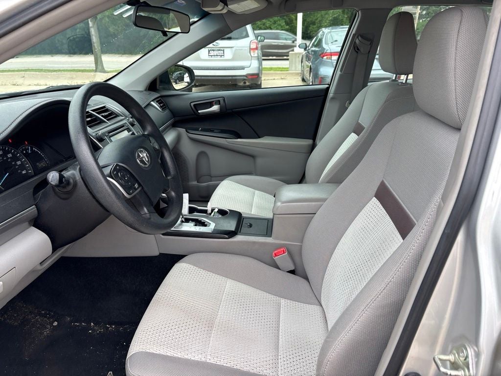 2014 Toyota CAMRY LE