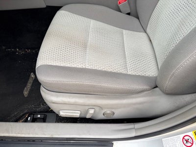 2014 Toyota CAMRY LE
