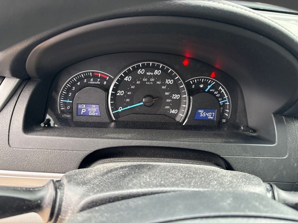 2014 Toyota CAMRY LE