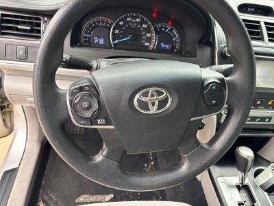 2014 Toyota CAMRY LE