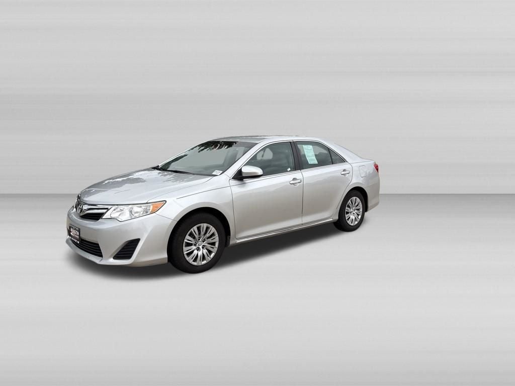 2014 Toyota CAMRY LE