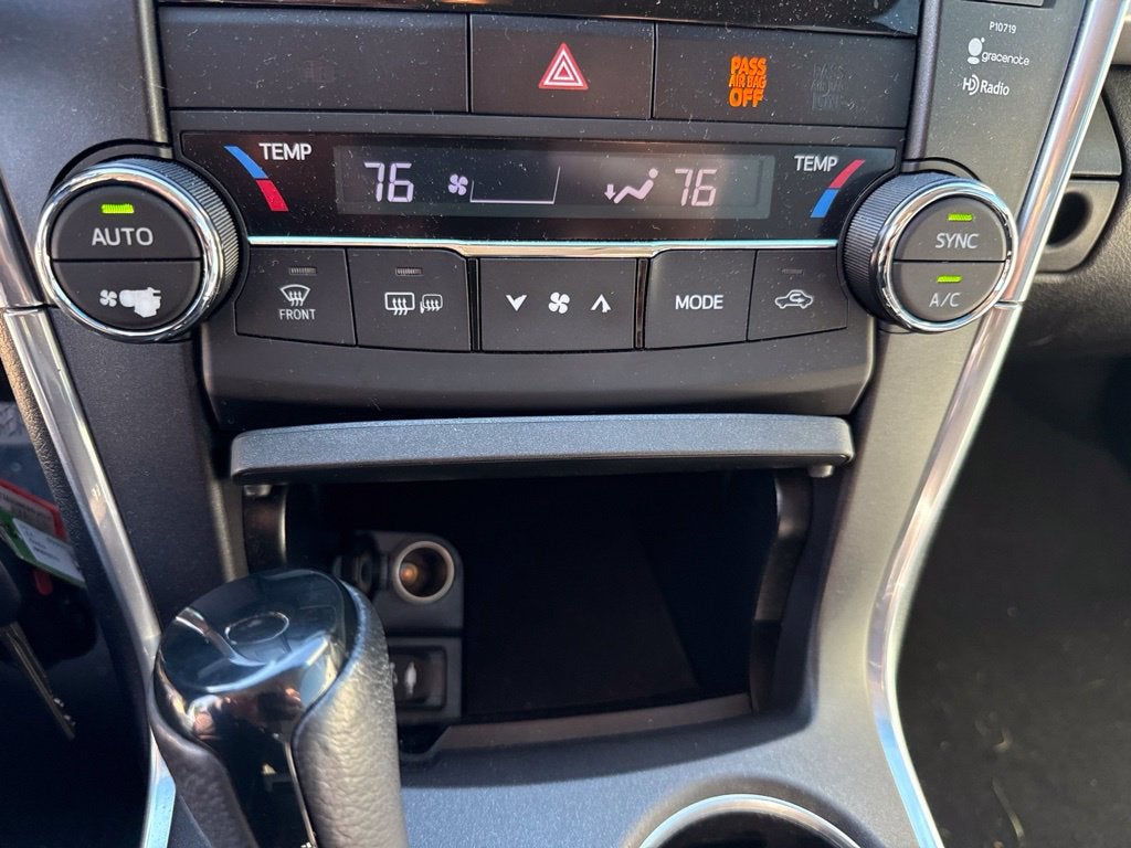 2015 Toyota CAMRY XSE