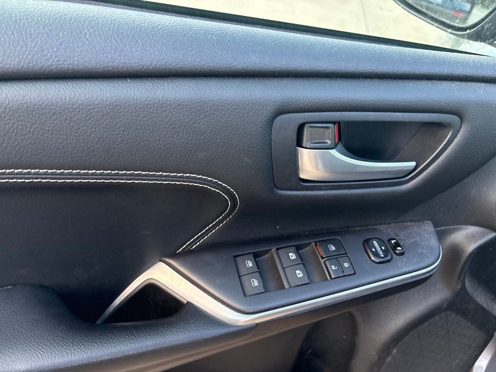 2016 Toyota Camry XLE