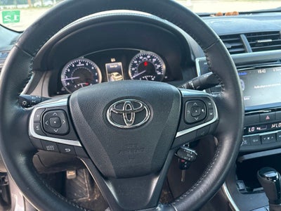 2016 Toyota Camry XLE