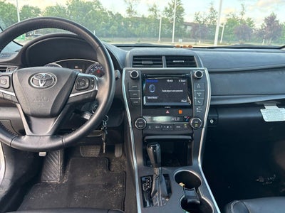2016 Toyota Camry XLE