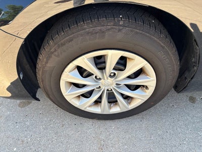 2015 Toyota CAMRY LE