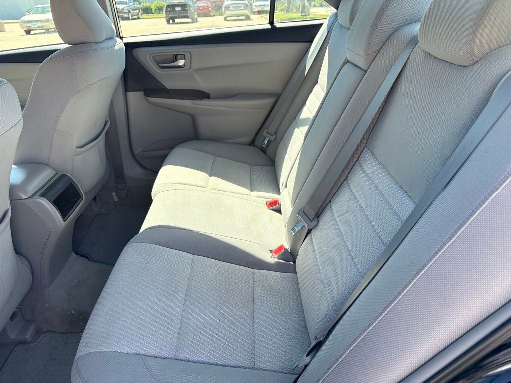 2015 Toyota CAMRY LE