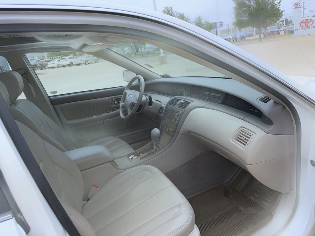 2002 Toyota Avalon XL