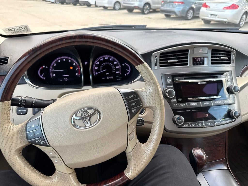 2011 Toyota AVALON Limited